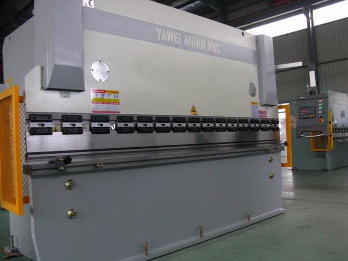 Yawei NC hydraulické ohraňovací 160 tun