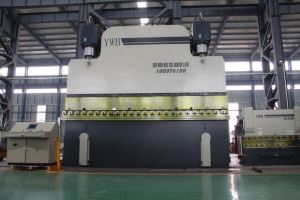 CNC ohraňovací lis 1000 ton 6 m