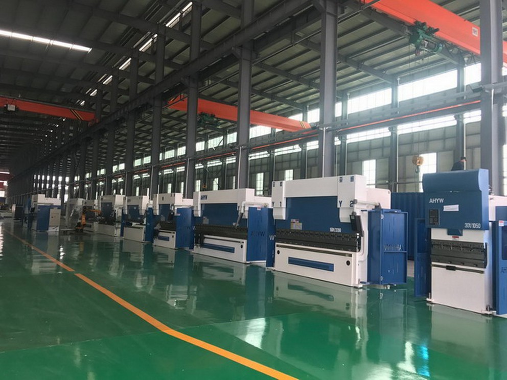 AHYW Yawei 4 Axis CNC Press brake 3m stock forsale china factory AHYW Yawei 4 Axis CNC Press brake 3m stock forsale china factory